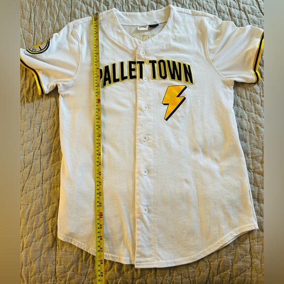 Pokémon Pikachu Jersey Baseball Pallettown Lightning Button Down Size Small - Picture 4 of 7